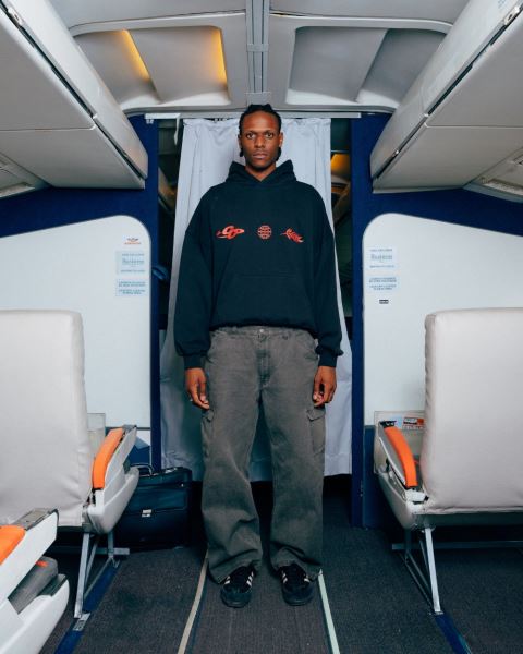 Cold Culture Creating Hoodie Black | 15827-EQLF