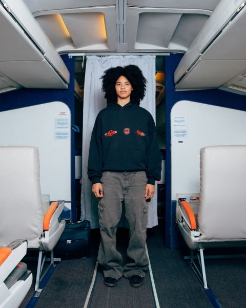 Cold Culture Creating Hoodie Black | 15827-EQLF