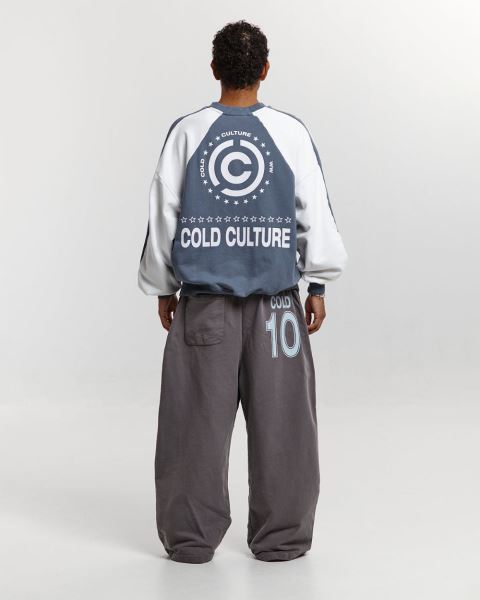 Cold Culture Equipment Crewneck Sweatshirts Dark Blue / White | 01257-RWBU
