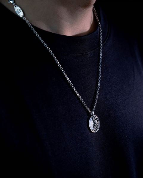 Cold Culture Floral Motif Necklace Jewelry Silver Black | 76324-IGJD