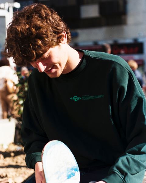 Cold Culture Movement Crewneck Sweatshirts Red | 19670-NMPK
